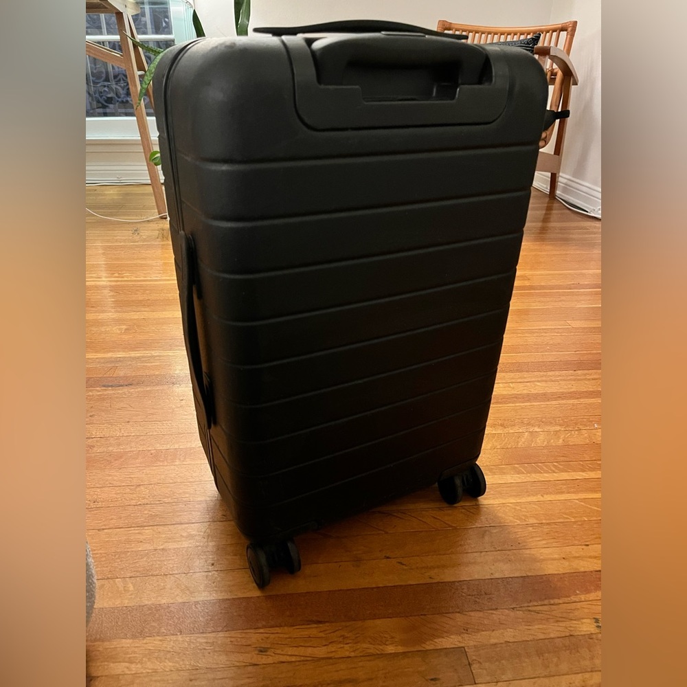 Away “The Carry On” Bag